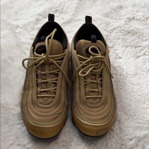 Men's Nike vapormax Gold Sneakers